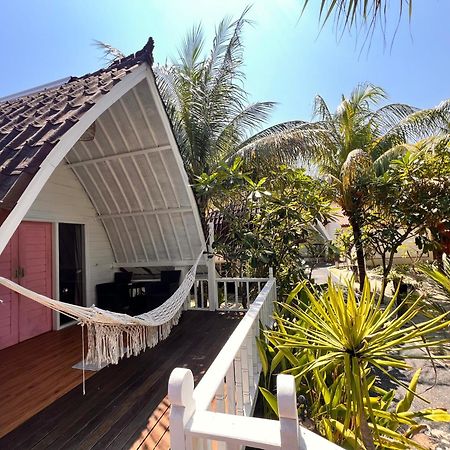 Gili Lumbung Bungalow غيلي آير المظهر الخارجي الصورة