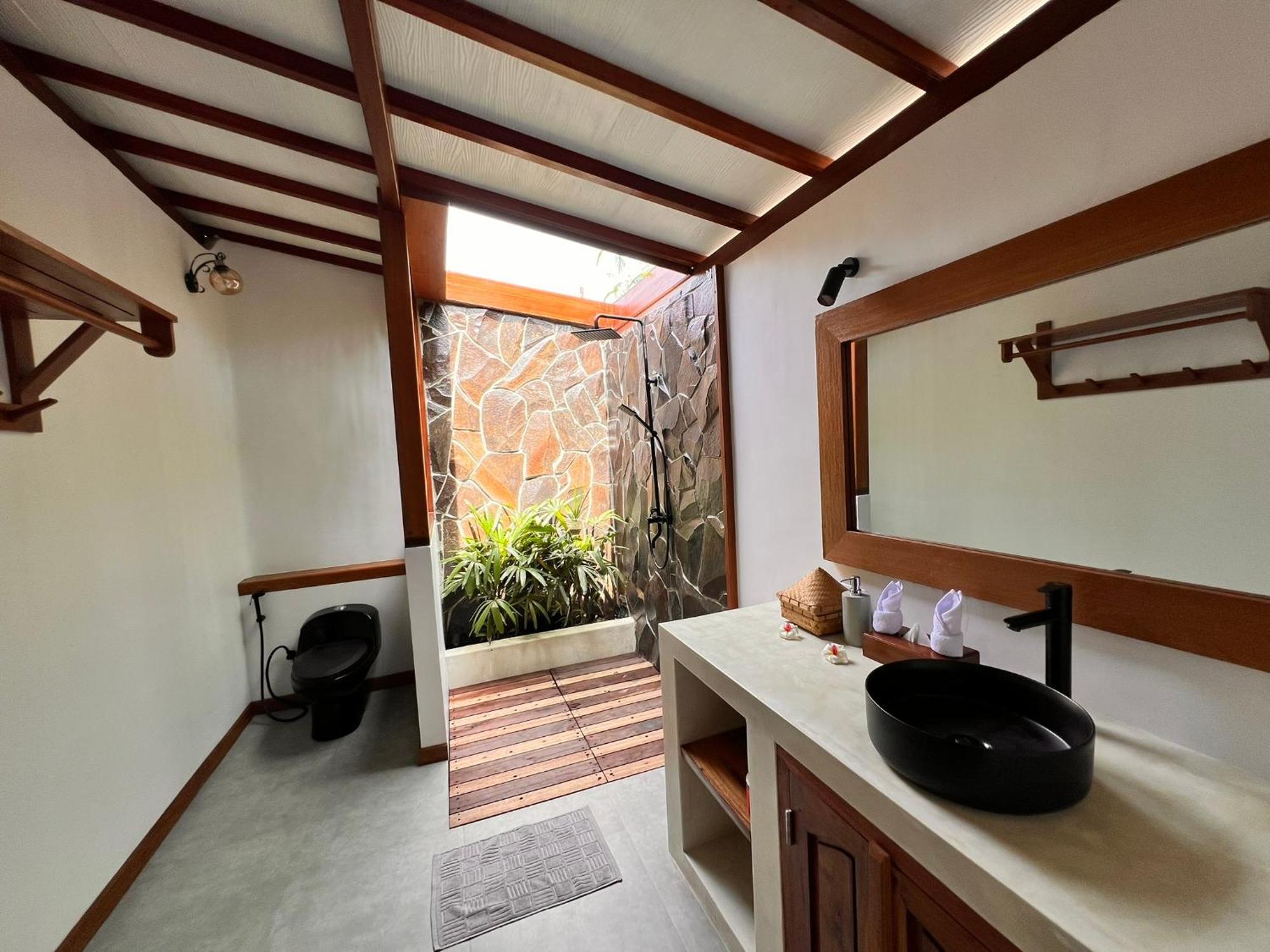 Gili Lumbung Bungalow غيلي آير المظهر الخارجي الصورة