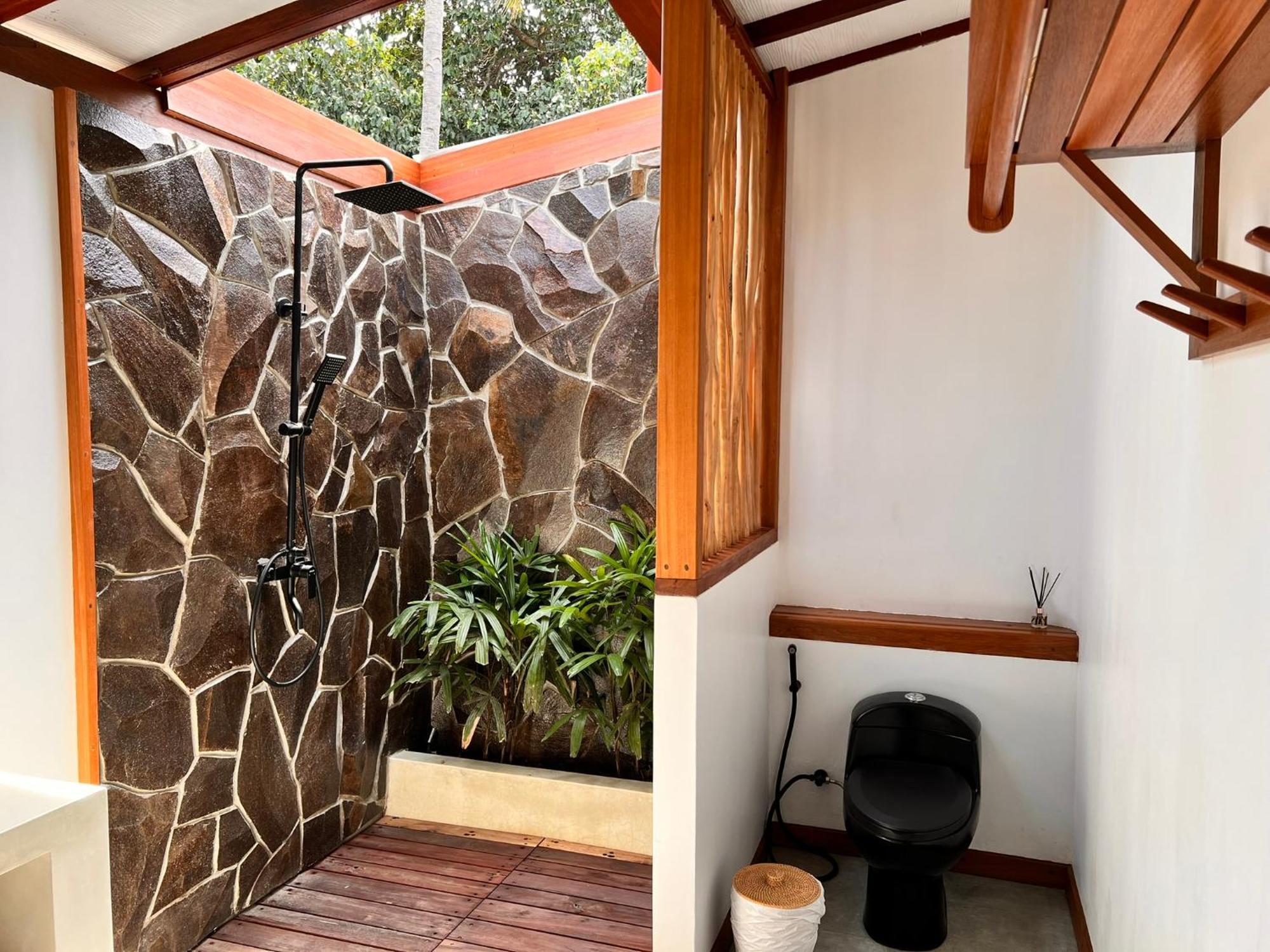 Gili Lumbung Bungalow غيلي آير المظهر الخارجي الصورة