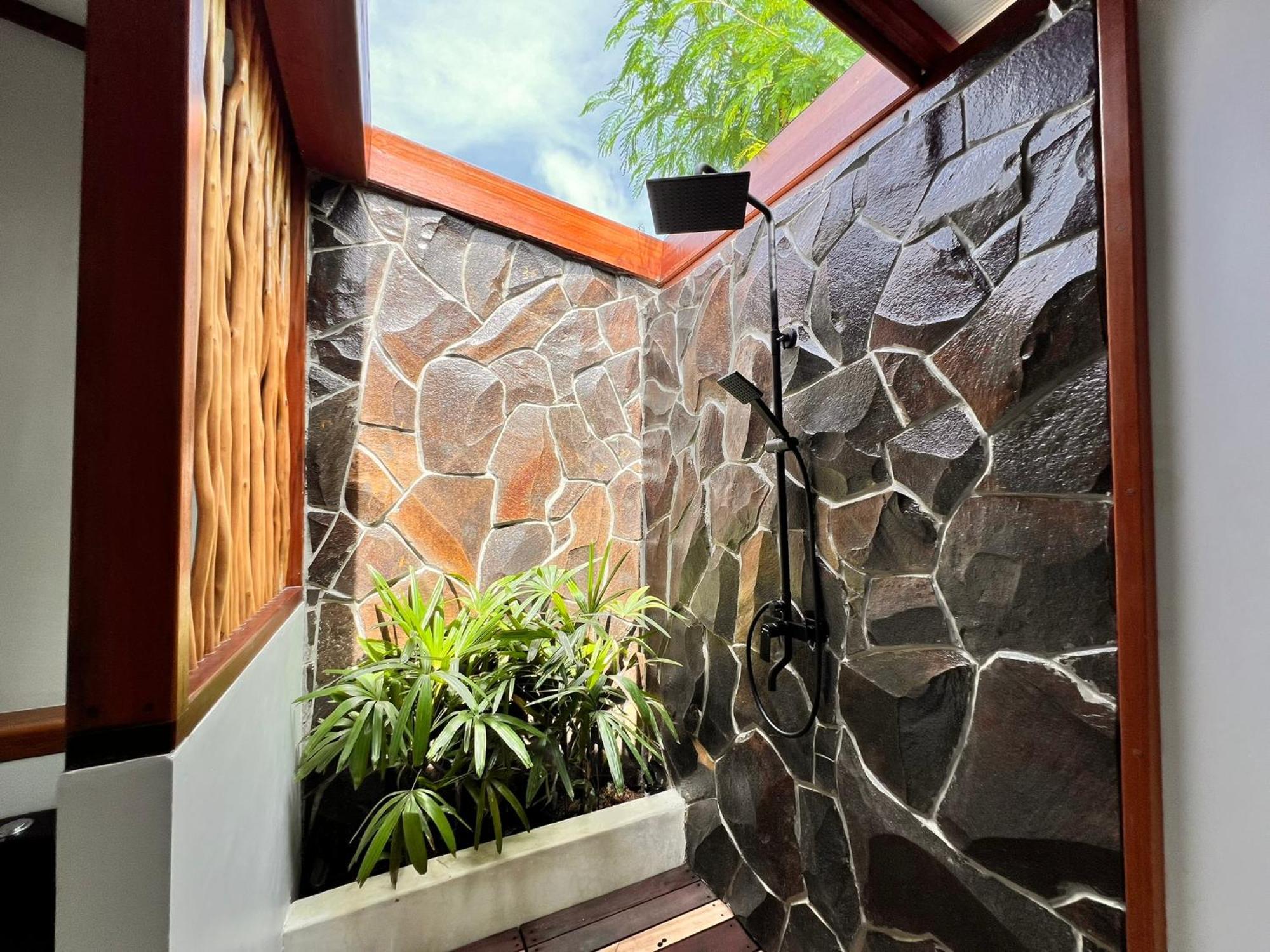 Gili Lumbung Bungalow غيلي آير المظهر الخارجي الصورة