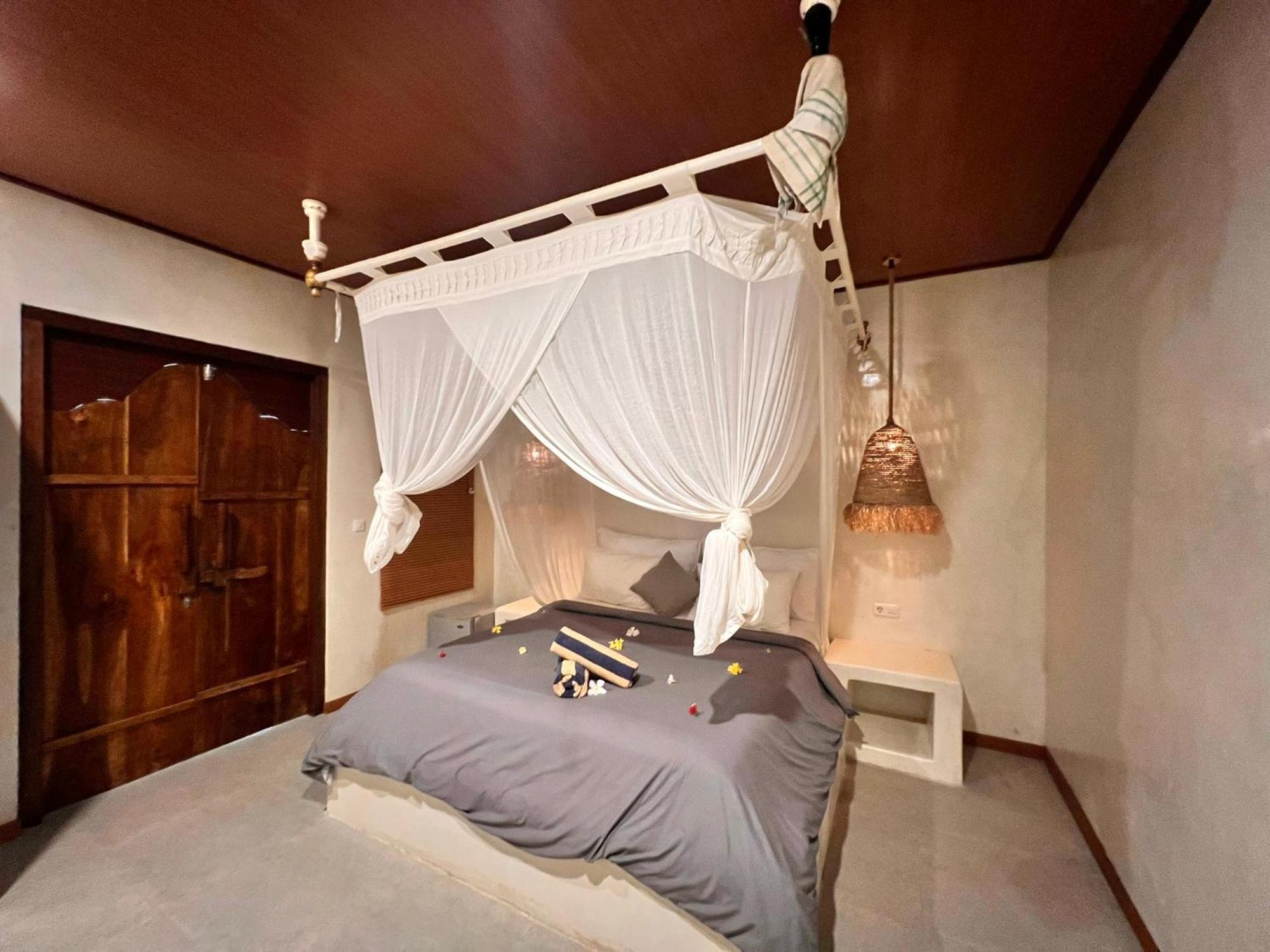 Gili Lumbung Bungalow غيلي آير المظهر الخارجي الصورة