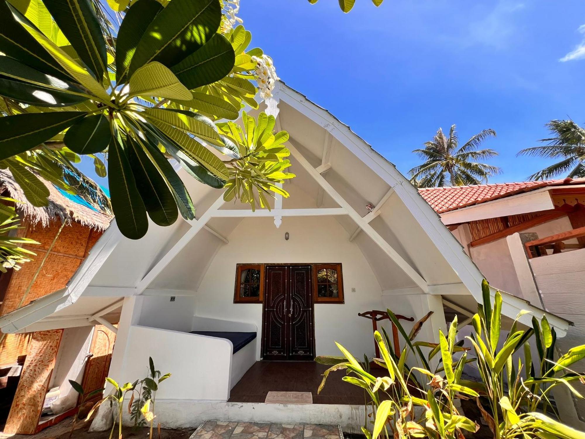 Gili Lumbung Bungalow غيلي آير المظهر الخارجي الصورة